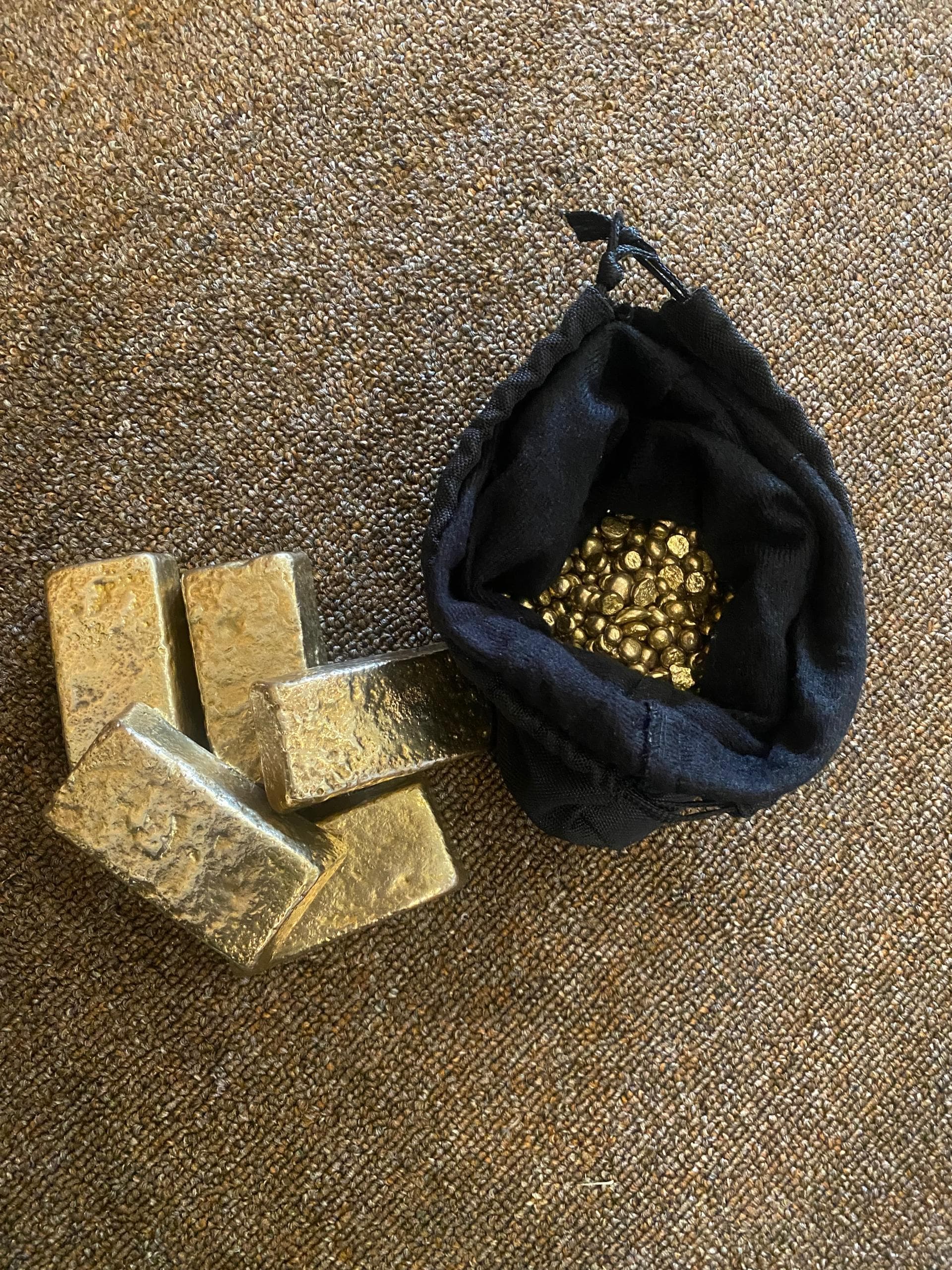 Gold minerals