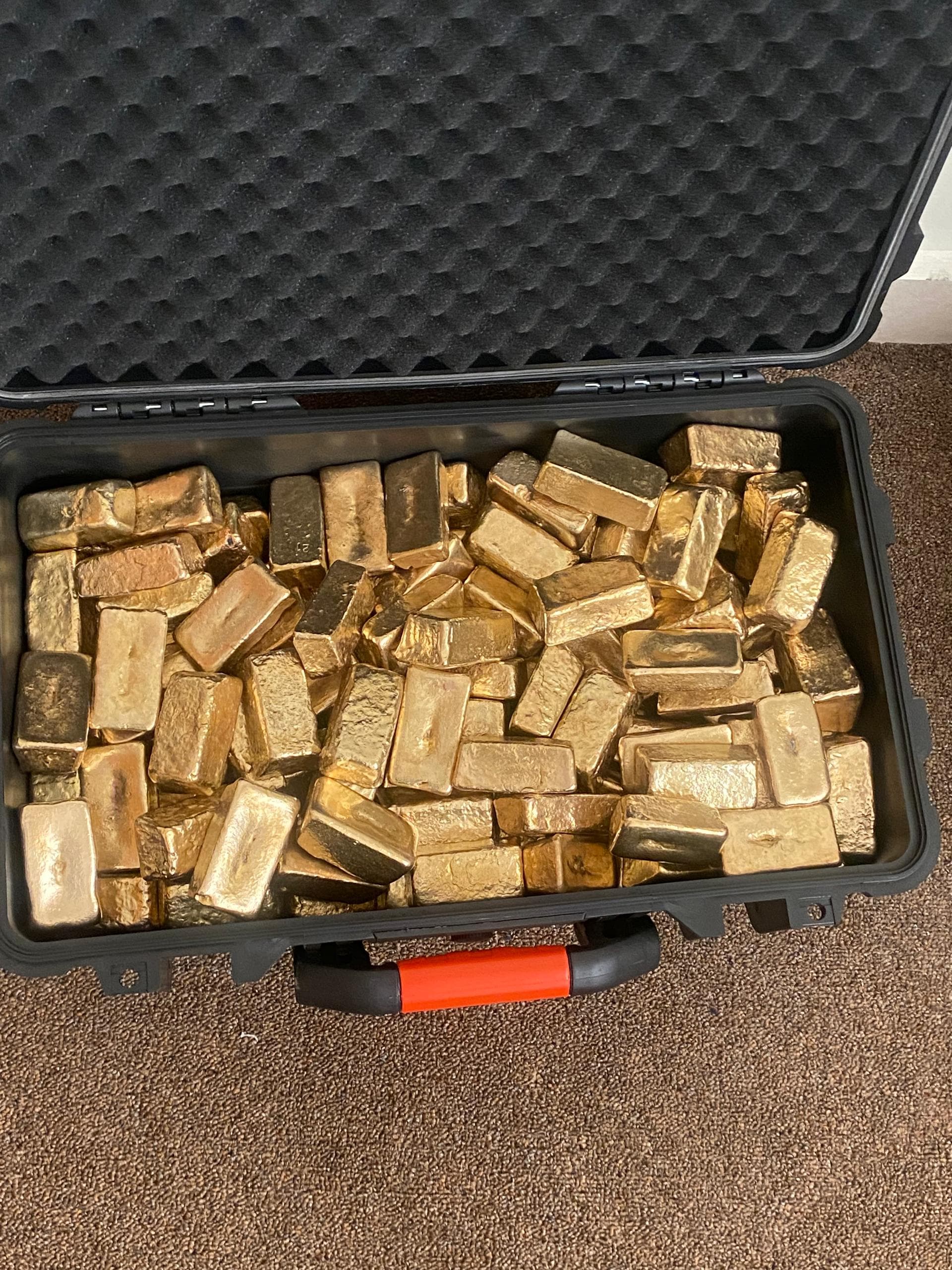 Gold minerals