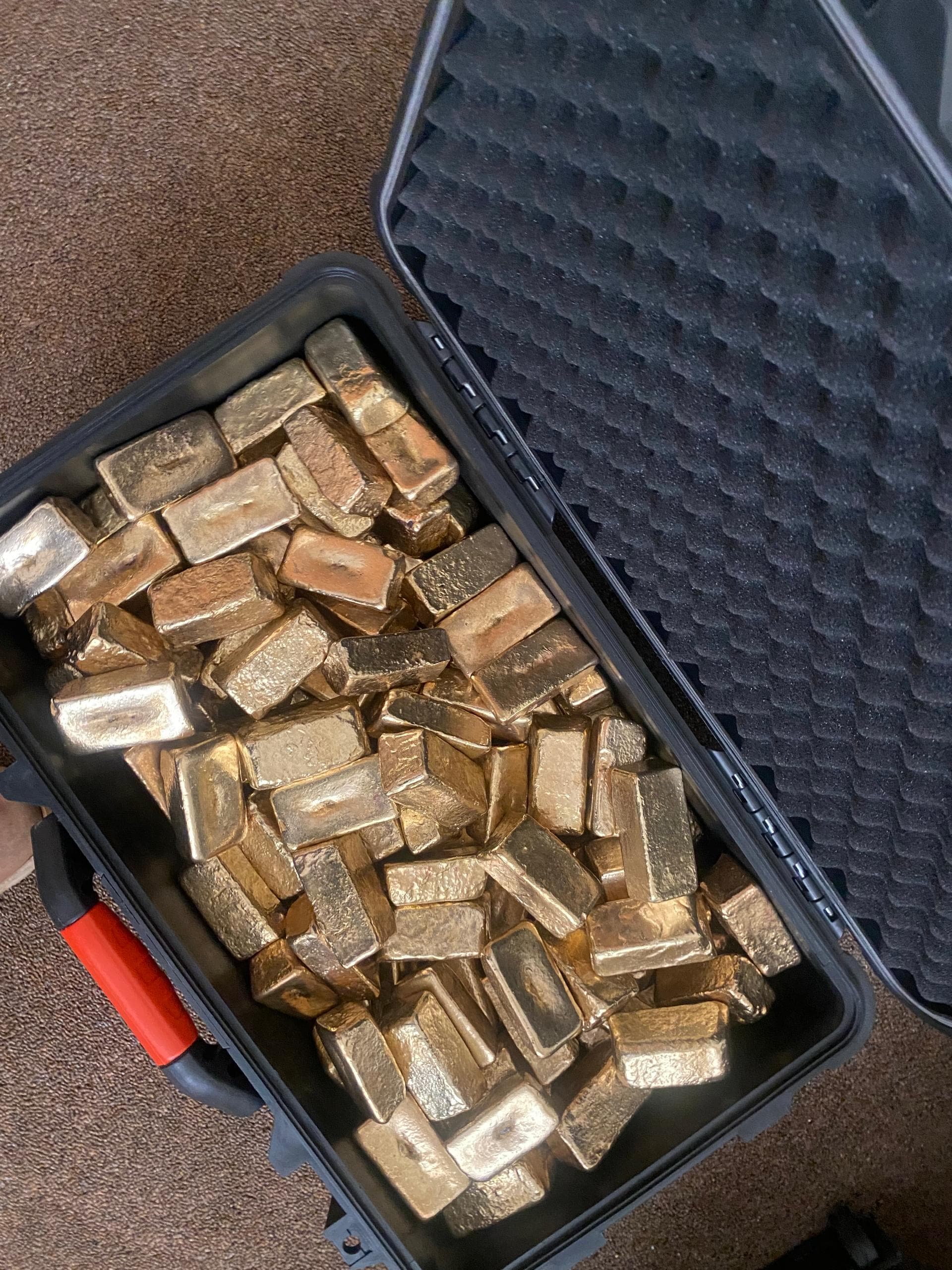 Gold minerals