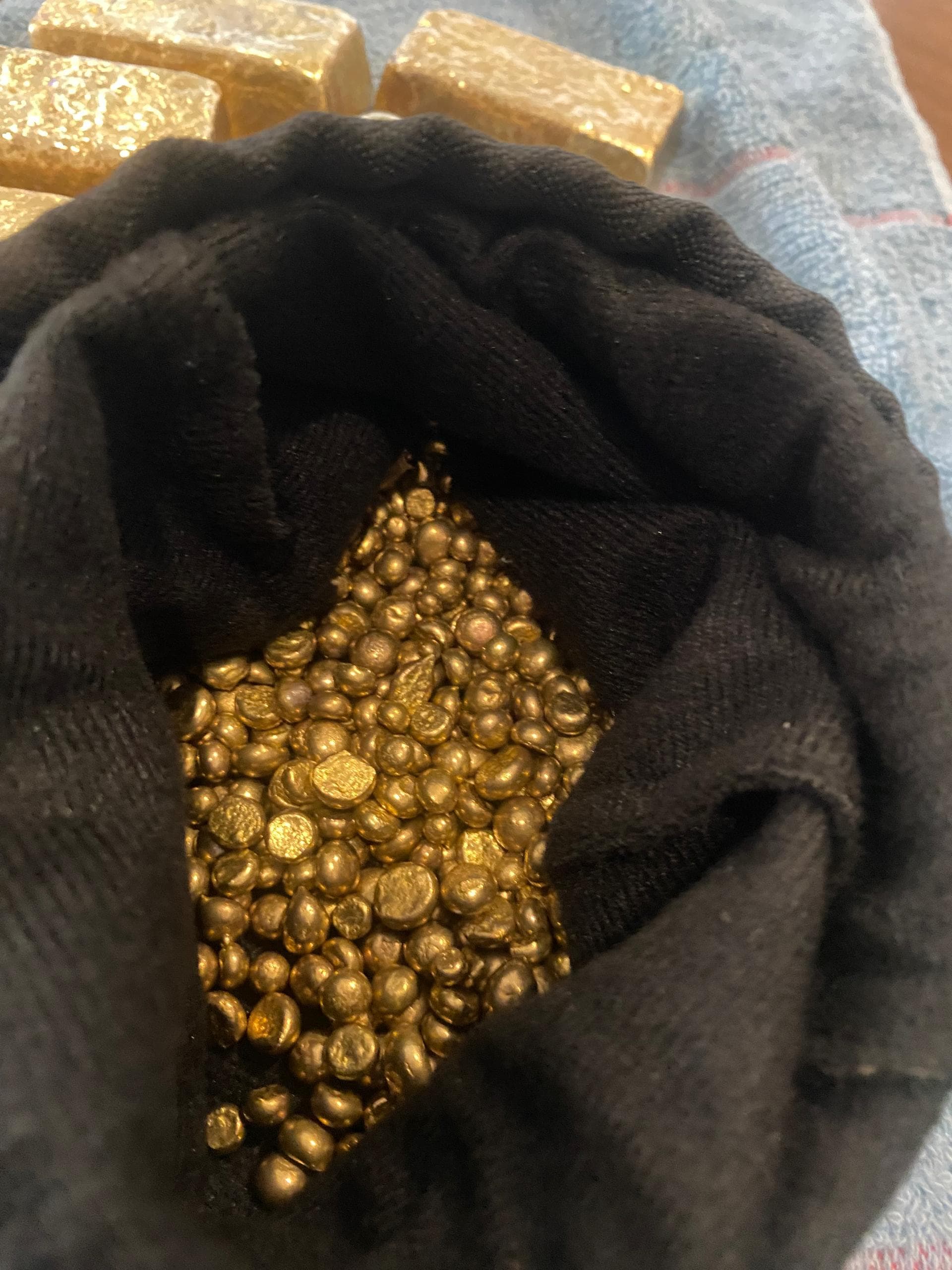 Gold minerals